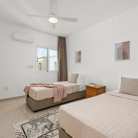 Tariro Townhouse By Nomads * Paphos